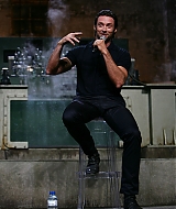 hjcom0067.jpg