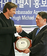 hjcom0140.jpg